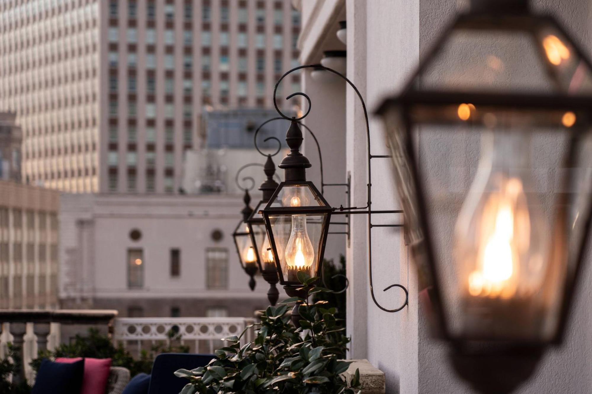 The Ritz-Carlton, New Orleans Hotel Exterior photo